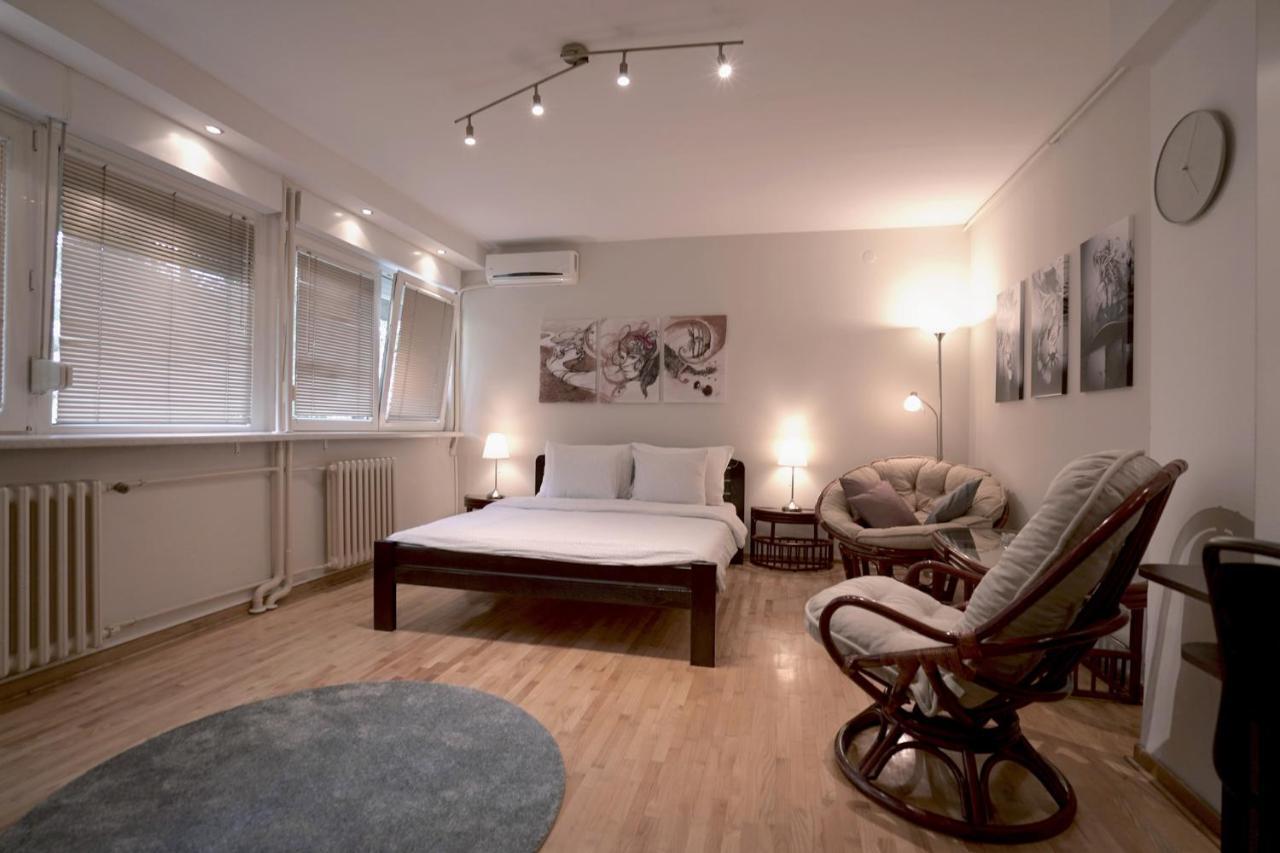 Ferienwohnung Ratan Belgrad Exterior foto